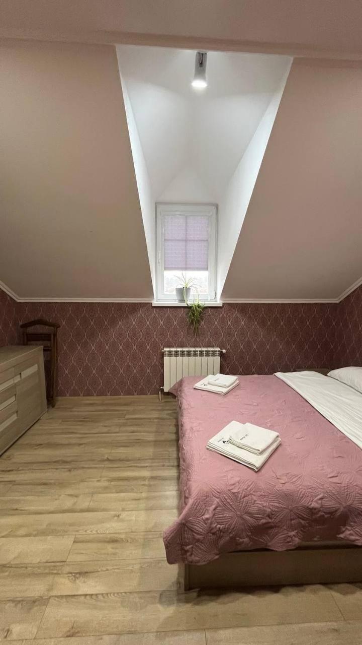 Art House Hostel Каменец-Подольский Экстерьер фото