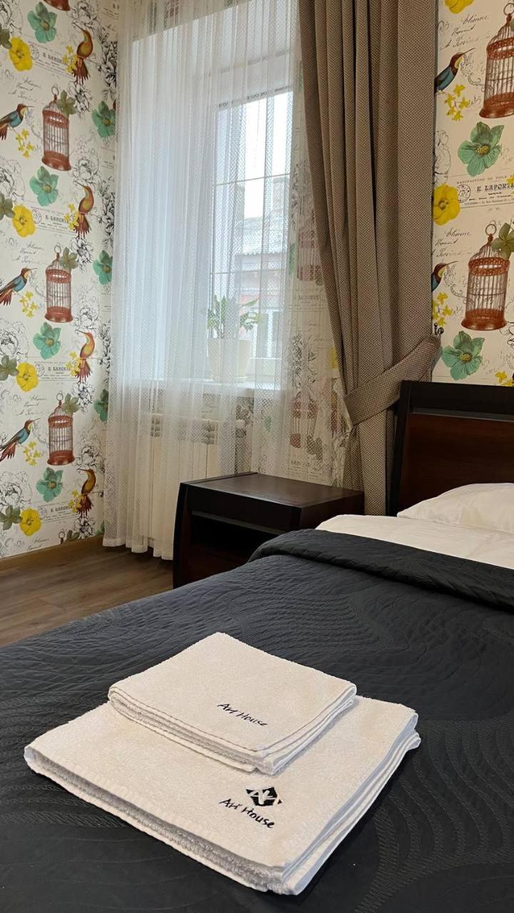 Art House Hostel Каменец-Подольский Экстерьер фото