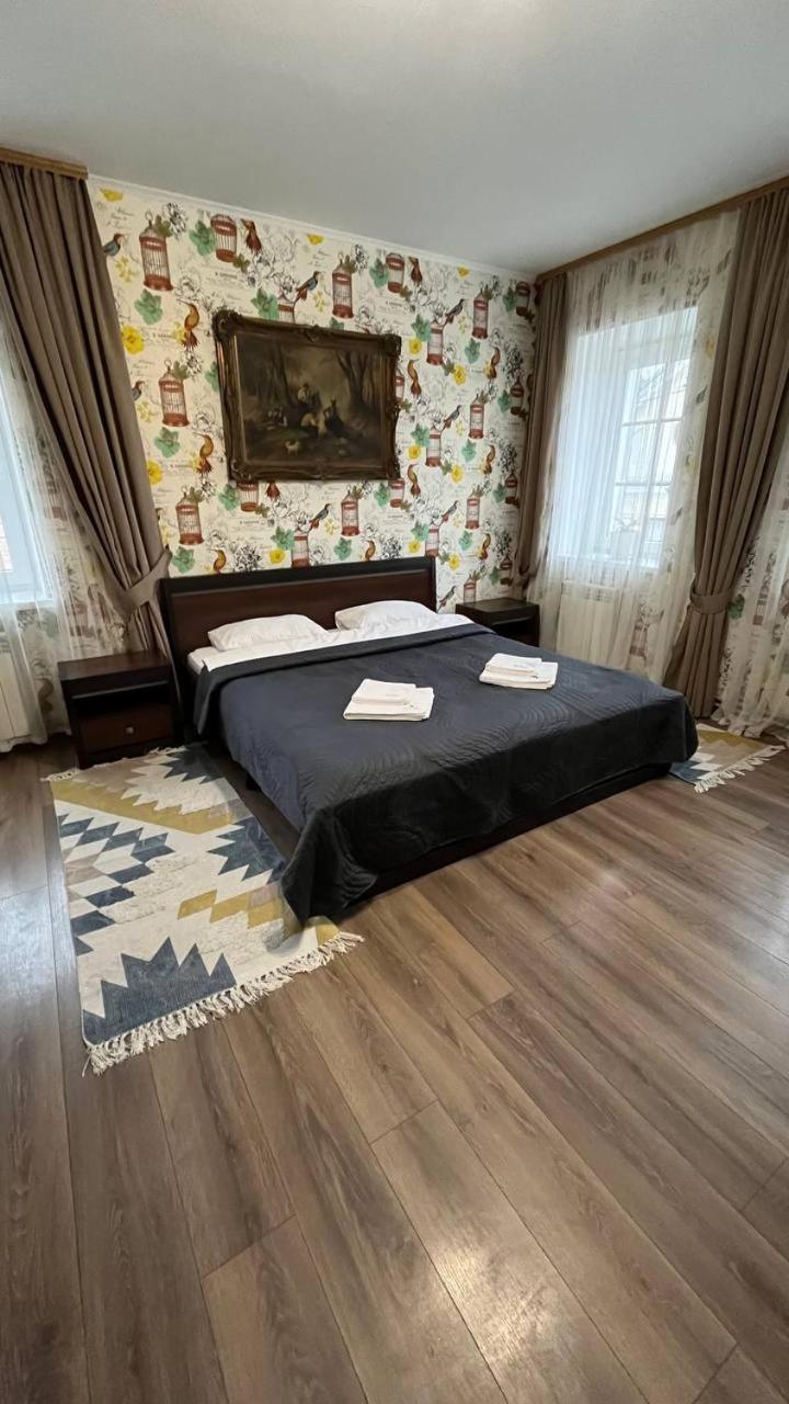 Art House Hostel Каменец-Подольский Экстерьер фото
