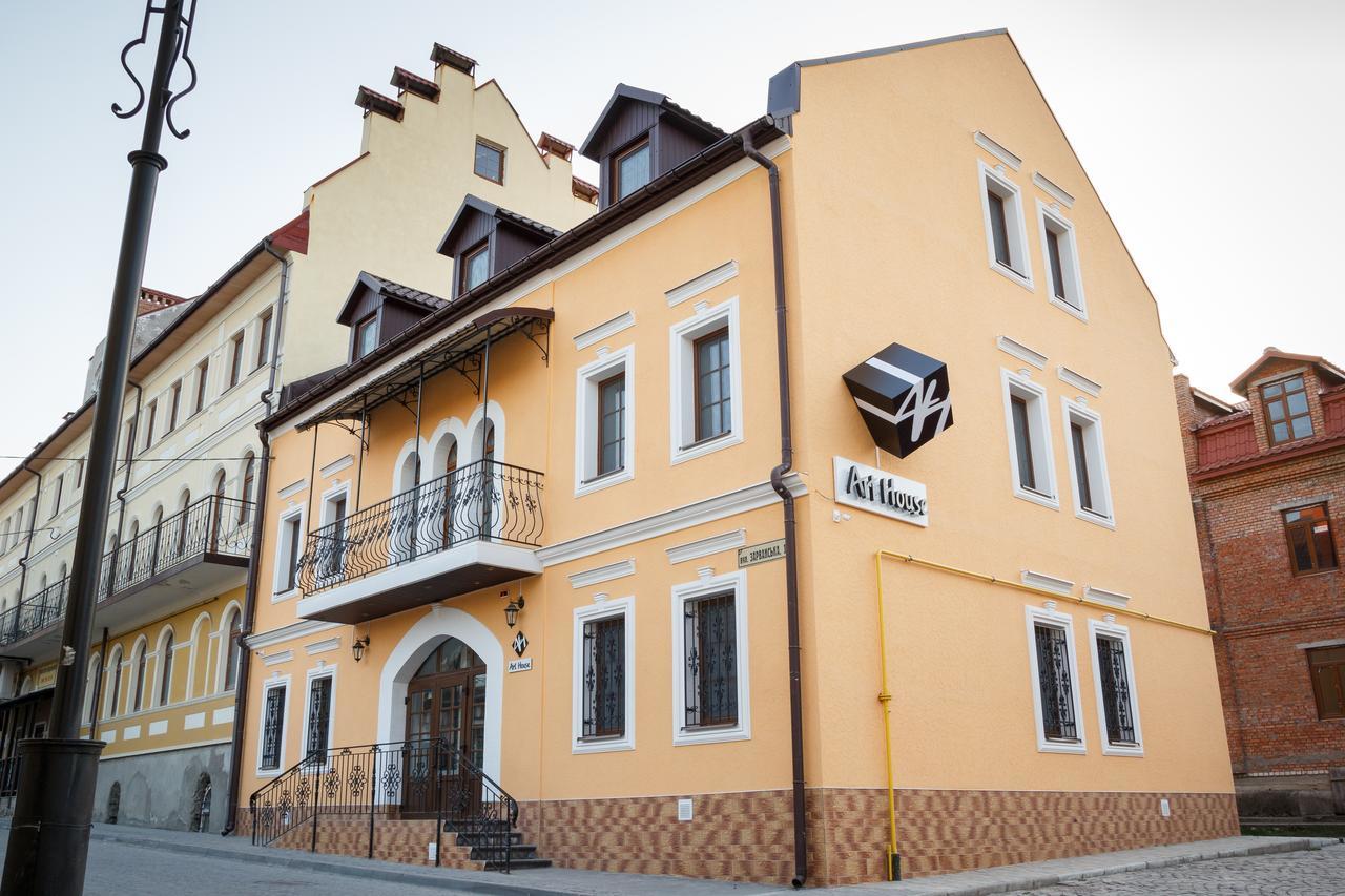 Art House Hostel Каменец-Подольский Экстерьер фото