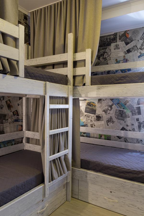 Art House Hostel Каменец-Подольский Экстерьер фото